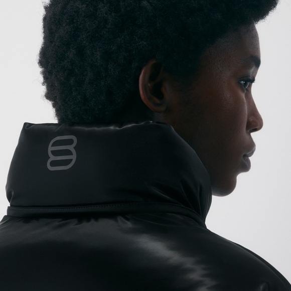 Aritzia The Super Puff The Original - Liquid Shine - Picture 5 of 8